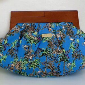 Lilly Pulitzer BERMUDA CLUTCH Wood Handle BLUE THISTLE TIGER QUEEN